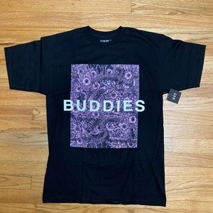 MEN’S ULT “BUDDIES” T-SHIRT